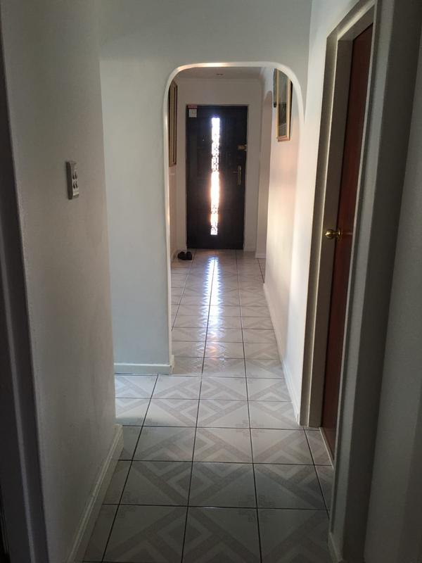 3 Bedroom Property for Sale in Cravenby Western Cape